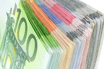 Euroschein-Stapel-Fotolia_38362446_XS-gedreht-212x142